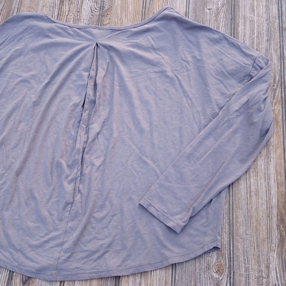 Fabletics Gray Lightweight Athletic Top - image 8